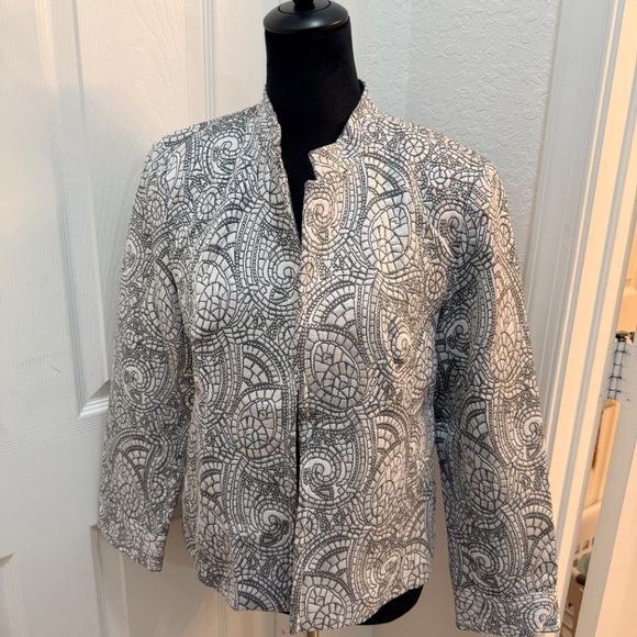 Erin by Erin London Sparkly Silver Jacket – Size PL - Picture 2 of 8